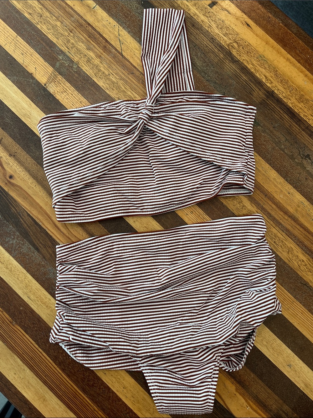 NEW! Women’s Brown & White 2-piece Swimsuit set